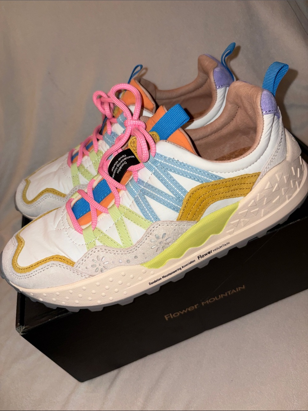 NWT Flower Mountain Washi Sneakers in Beige/White/Multi - Picture 14 of 16